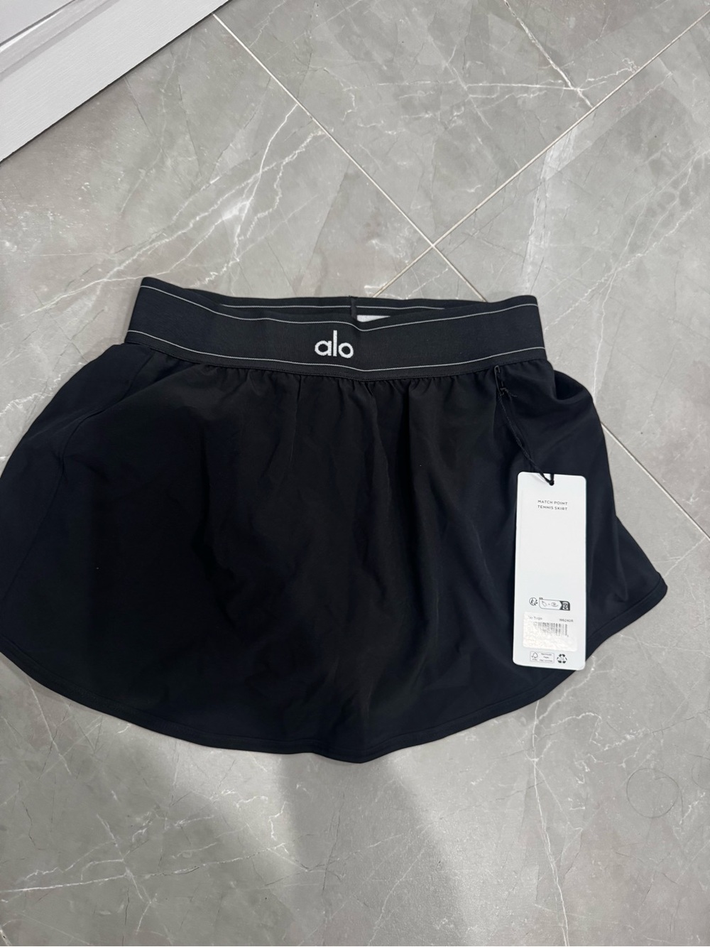 ALO Yoga Black Circle Skater Skirt